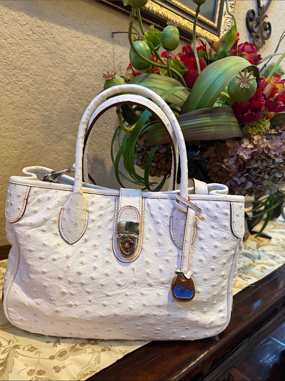 NWOT DOONEY & BOURKE Elegant Ostrich Embossed Leather Handbag-Polished Hardware!